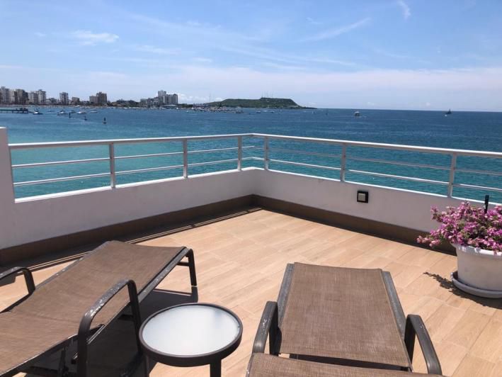 Departamento en Condominio Frente a Playa en San Lorenzo - Salinas